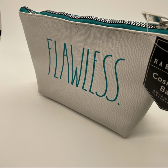 BNWT Rae Dunn ‘Flawless’ Makeup Travel Toiletries Brushes Bag - Picture 4 of 9